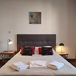 Studio De 25M2 - Extra Centre - A 5 Min A Pied Des Plages - Commerces Et Restaurants Sur Place - Clim - Wifi - Exceptionnel