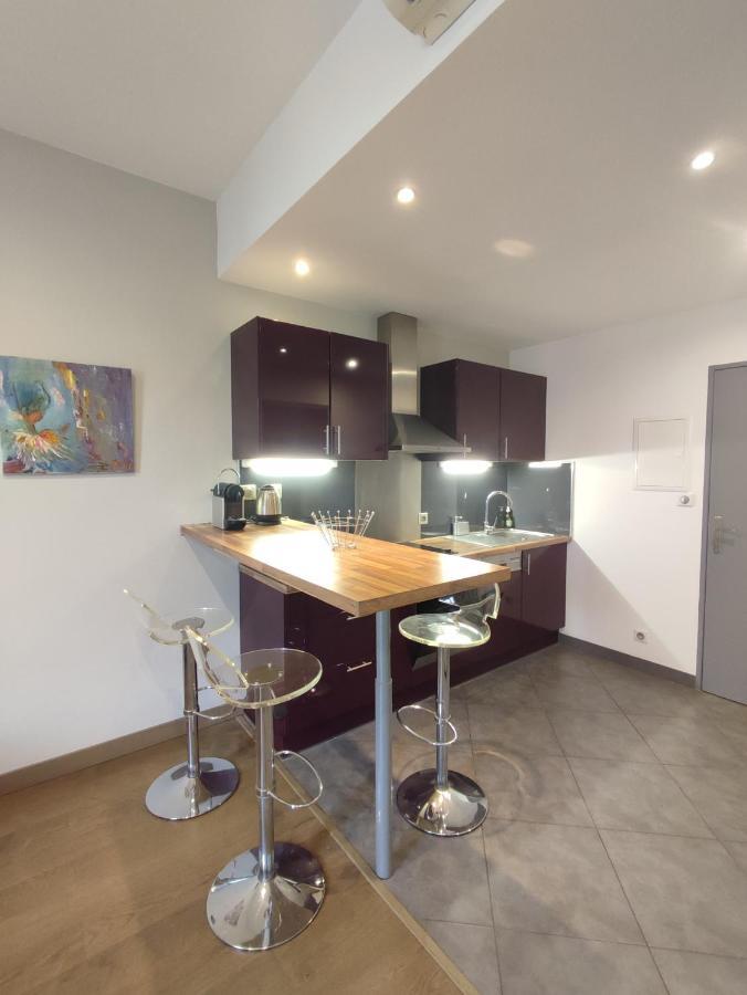De 25m2 - Extra Centre - A 5 Min A Pied Des Plages - Commerces Et Restaurants Sur Place - Clim - Wifi - Exceptionnel Apartment Ajaccio (Corsica)