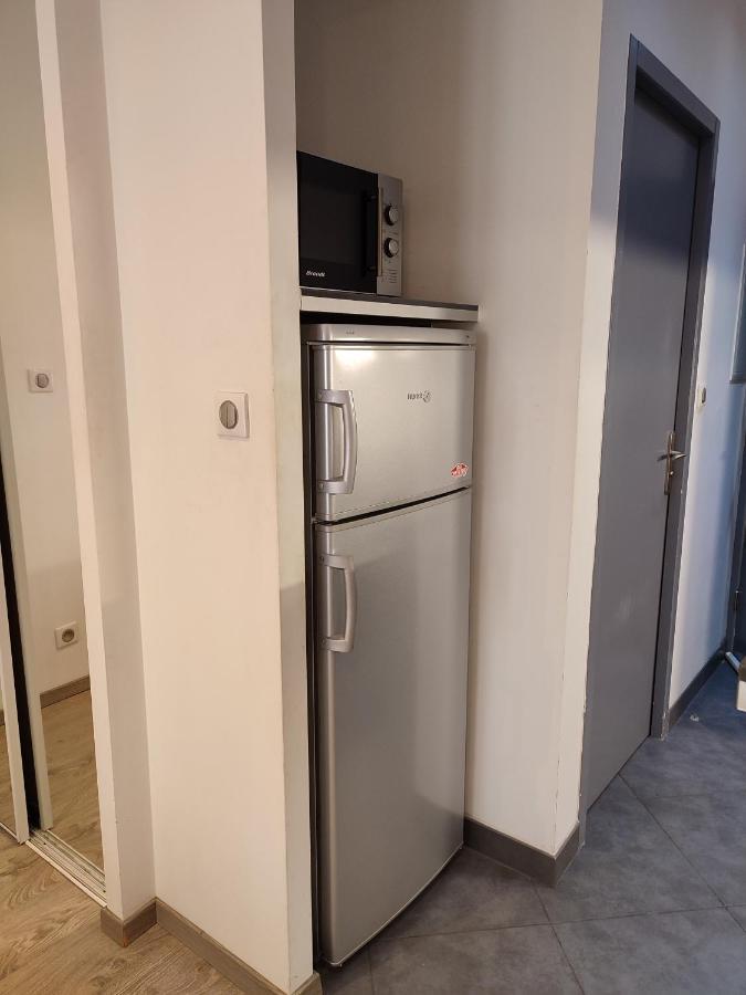 De 25m2 - Extra Centre - A 5 Min A Pied Des Plages - Commerces Et Restaurants Sur Place - Clim - Wifi - Exceptionnel Apartment *