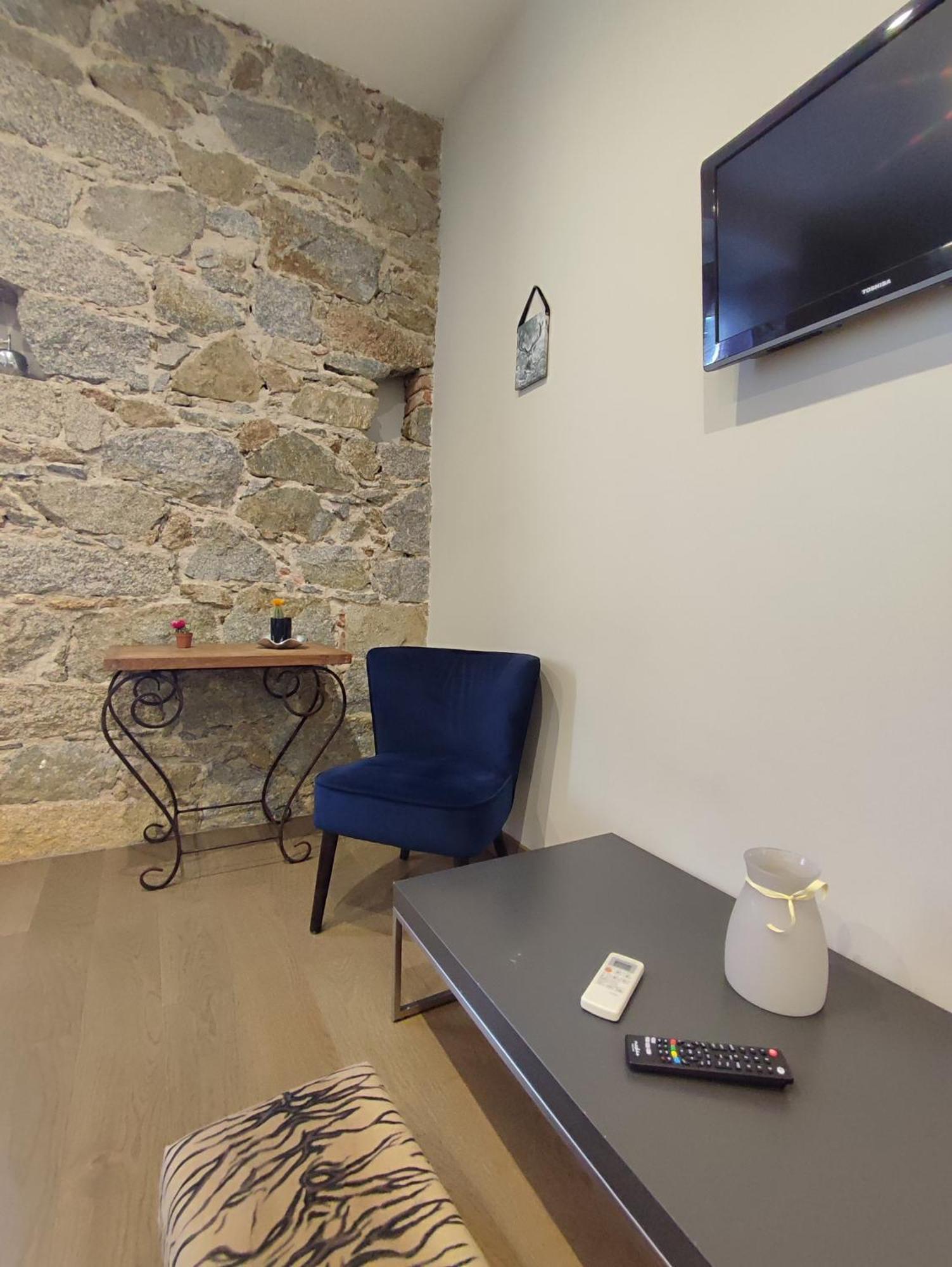 Apartment De 25m2 - Extra Centre - A 5 Min A Pied Des Plages - Commerces Et Restaurants Sur Place - Clim - Wifi - Exceptionnel Ajaccio (Corsica)