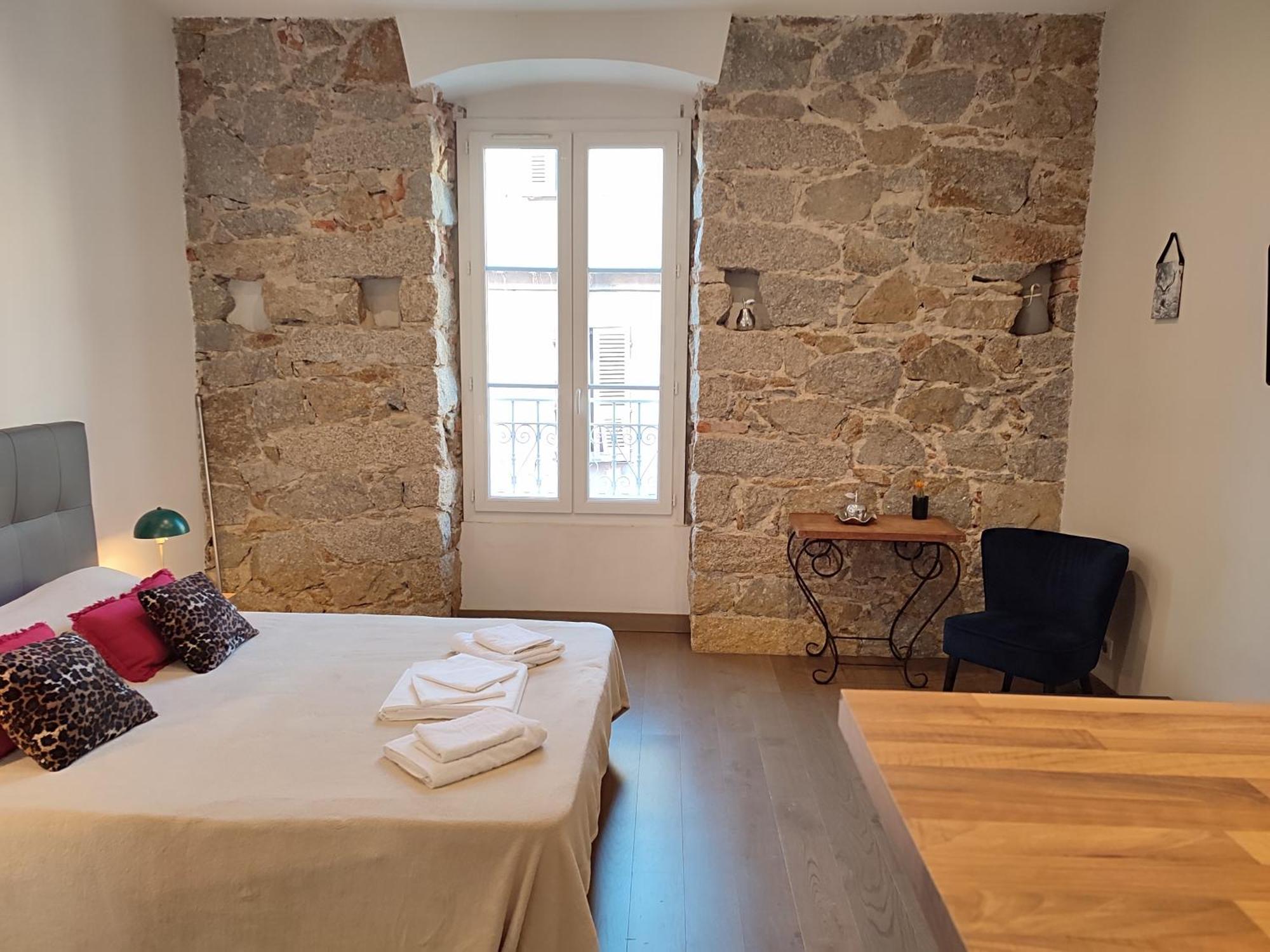 De 25m2 - Extra Centre - A 5 Min A Pied Des Plages - Commerces Et Restaurants Sur Place - Clim - Wifi - Exceptionnel Apartment